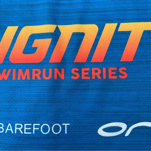 NWOT Ignite Swim Run Tank by Headsweats Gear. Small. Blue Performance tee - Picture 7 of 12